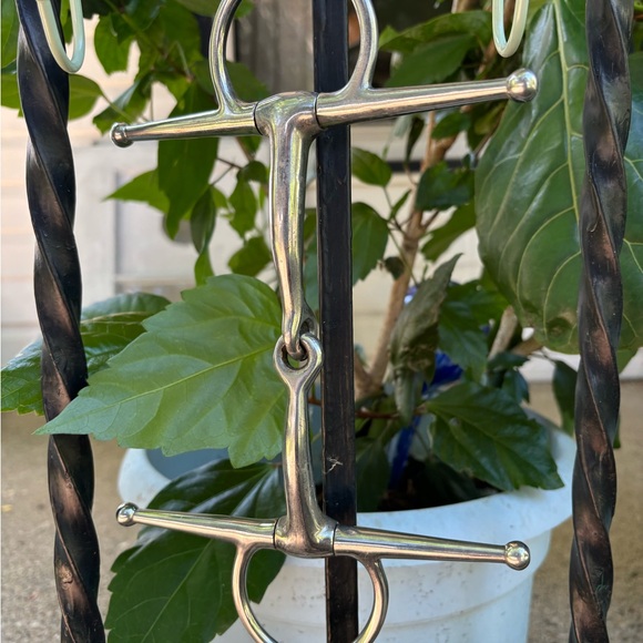 BITS - Picture 3 of 9